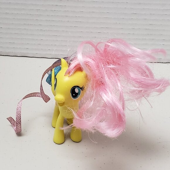 My Little Pony Fluttershy Birthday Surprise G4 - Picture 5 of 7